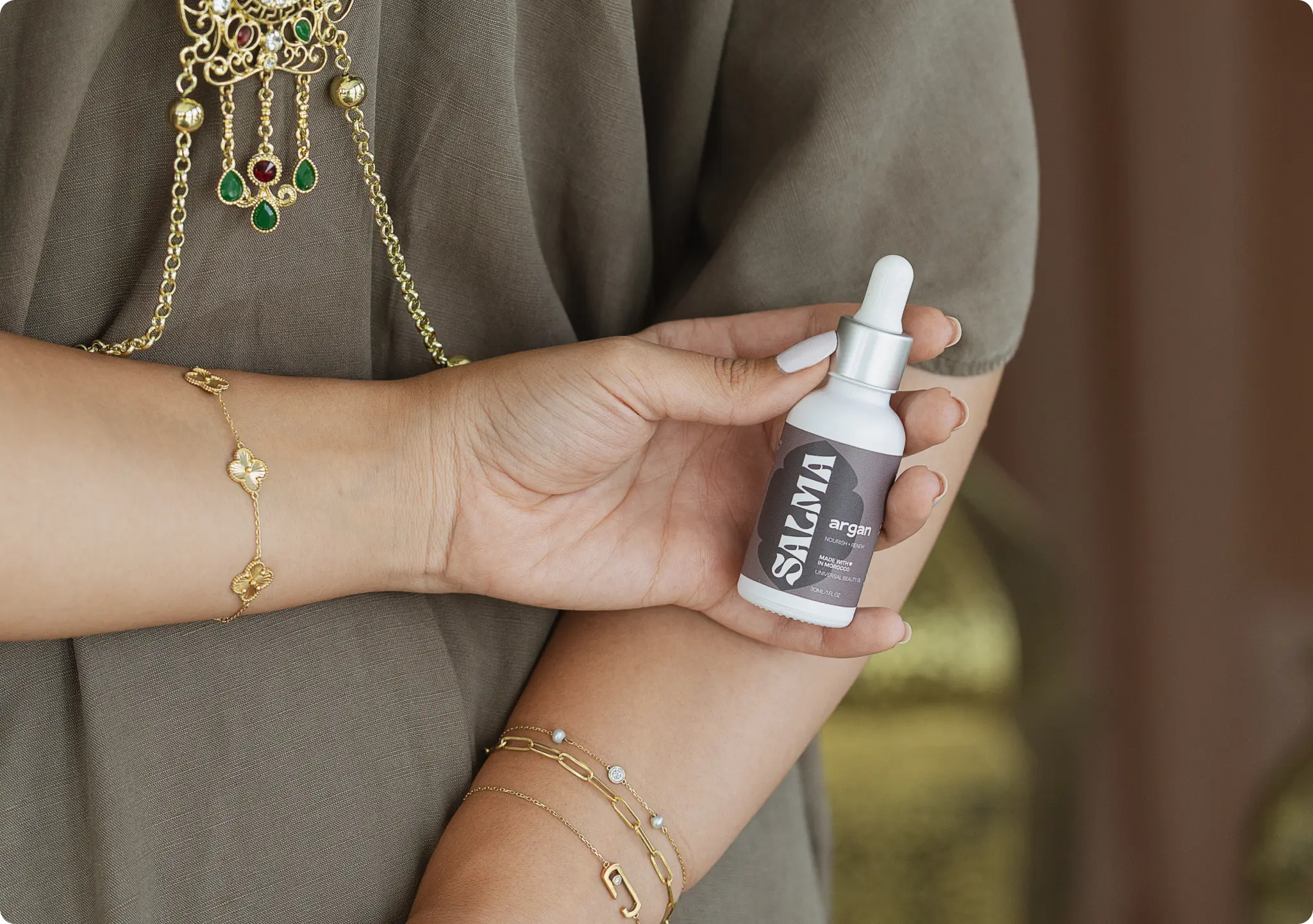 The Beauty Benefits of Argan Oil: Why It’s a Skincare Essential
